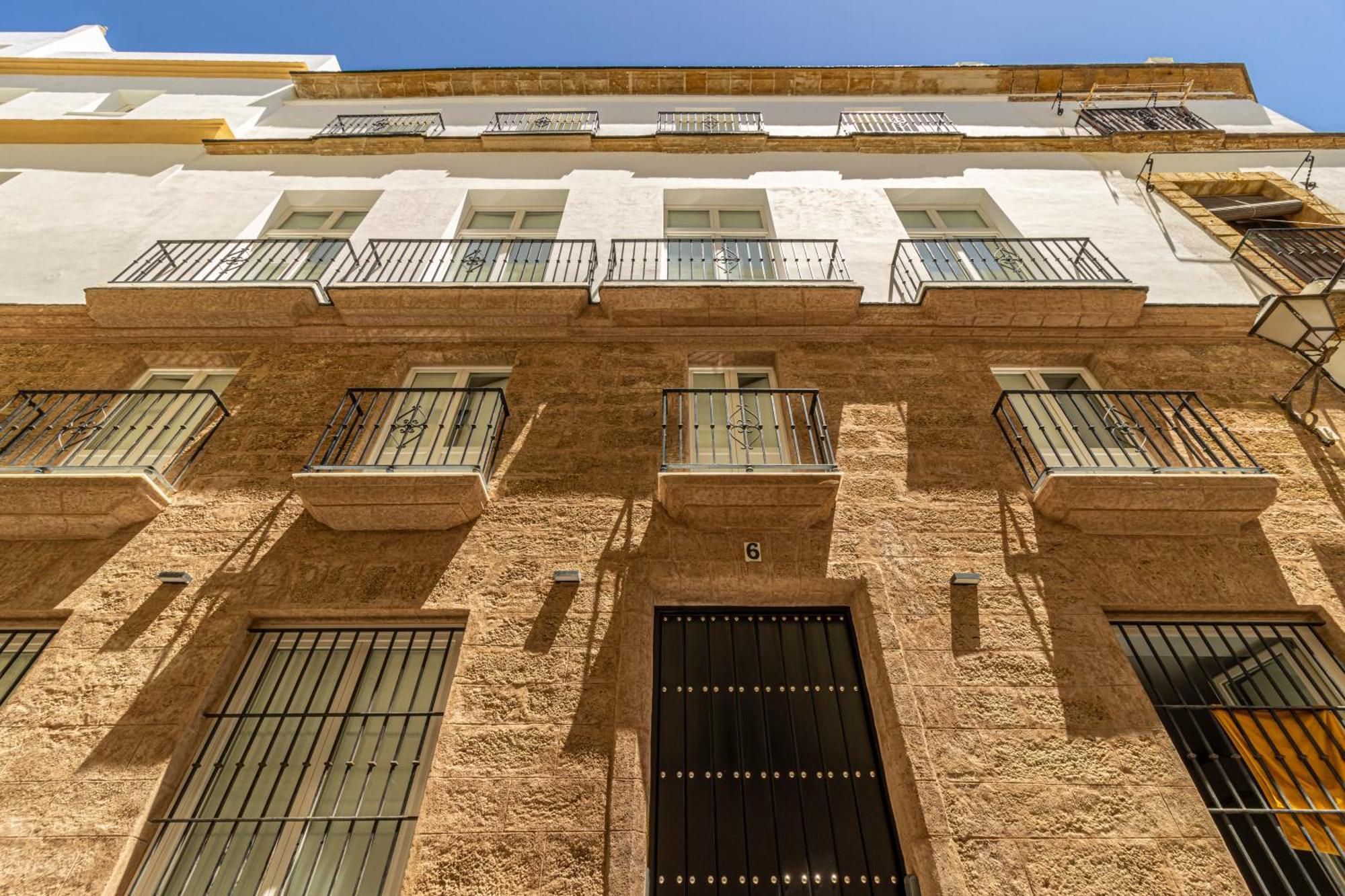 Allo Apartments San Roque Bajo A Кадис Екстериор снимка